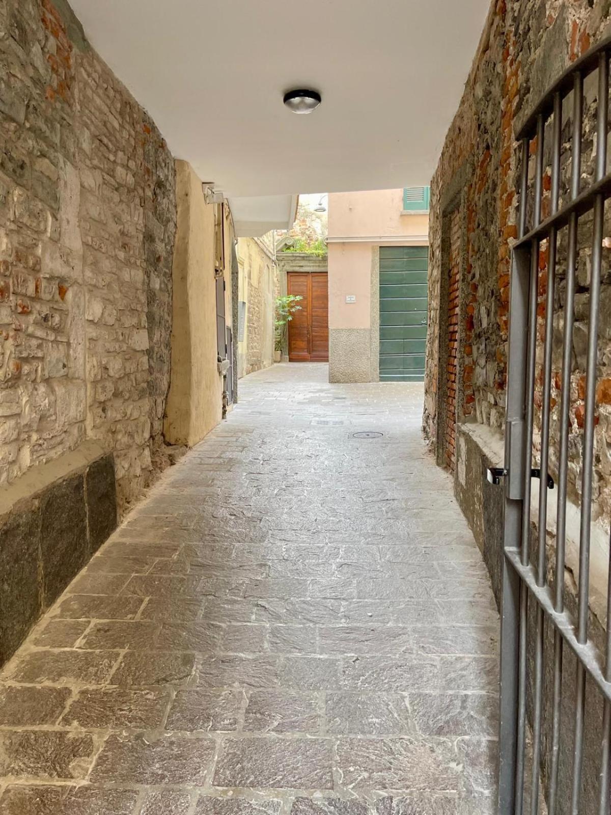 Calicantus Apartments Atena Côme Extérieur photo