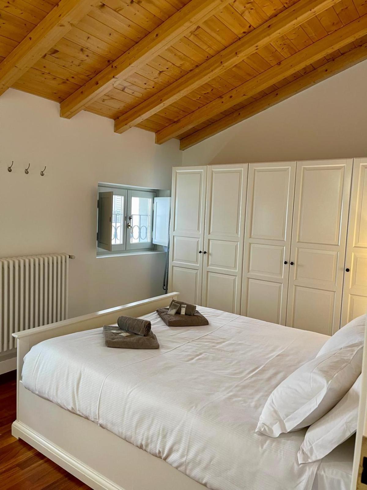 Calicantus Apartments Atena Côme Extérieur photo